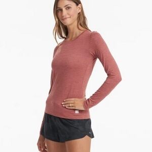 Vuori Soft Crew Neck Top in Rosewood